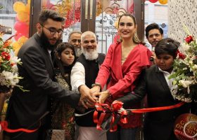 Nadia Hussain inaugurates the store along with Mr. Daniyal at the ribbon cutting ceremony of 1st Step